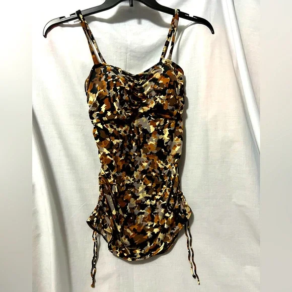 Catalina suddenly slim bathing suit size Large 12-14 - Picture 1 of 2